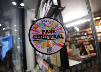 Ministerio de las Culturas defiende Pase Cultural: “Es una política pública vigente y exitosa”