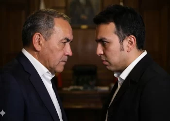 Senador Espinoza denuncia por presunta estafa a gerente de clubes de básquetbol