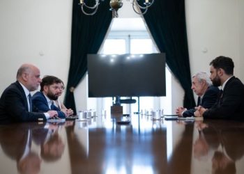 Crisis en Venezuela: Presidente Boric cita a ministros a reunión en La Moneda