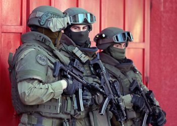 Detienen a carabinera por millonario robo a sucursal de Brinks en Rancagua: Sería la líder de la banda