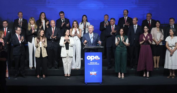 Cadem: 42% aprueba el gabinete de Kast y solo un 37% dice conocer a los nuevos ministros
