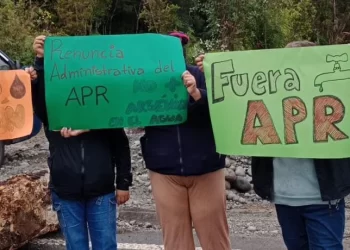 Protestan en Hualaihué por problemas en el suministro de agua potable