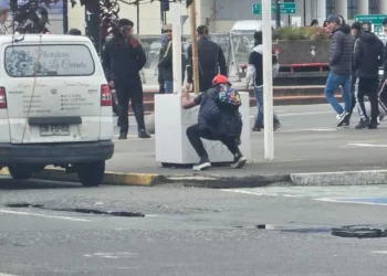 El que raya paga en Puerto Montt: Condenan a barrista por daños a mobiliario público