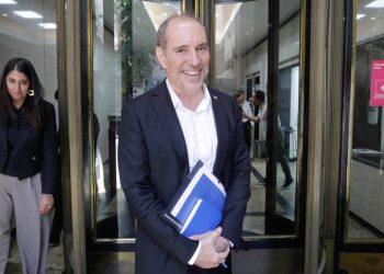 Futuro ministro de Transportes promete a camioneros priorizar conectividad y seguridad