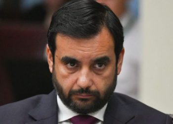 Tras nuevas liberaciones por error: Ministro Gajardo no descarta corrupción ni sabotaje en Gendarmería