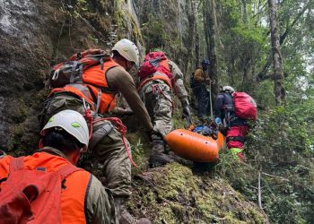 Realizan trabajo para recuperar cuerpo de excursionista en