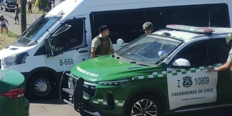 Frutillar: Carabineros investiga denuncia por daños por impacto balístico y amago de incendio