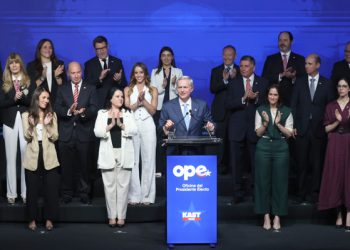 «Las lealtades se construyen con gestos»: El debate en Chile Vamos por el poco espacio en las subsecretarías de Kast