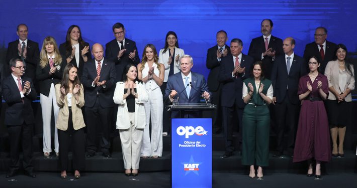 «Las lealtades se construyen con gestos»: El debate en Chile Vamos por el poco espacio en las subsecretarías de Kast