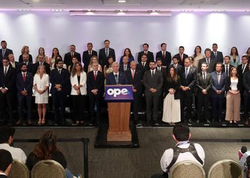 Personas con «experiencia» y «vocación de servicio»: Las reacciones a los nombramientos de delegados regionales