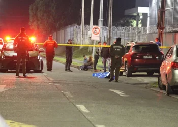 Muere conductor al interior de su vehículo en sector oriente de Osorno