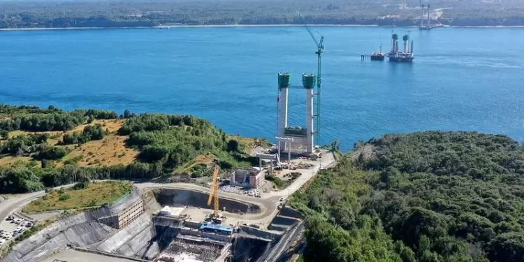 Chiloé: Fallece trabajador extranjero del Puente Chacao