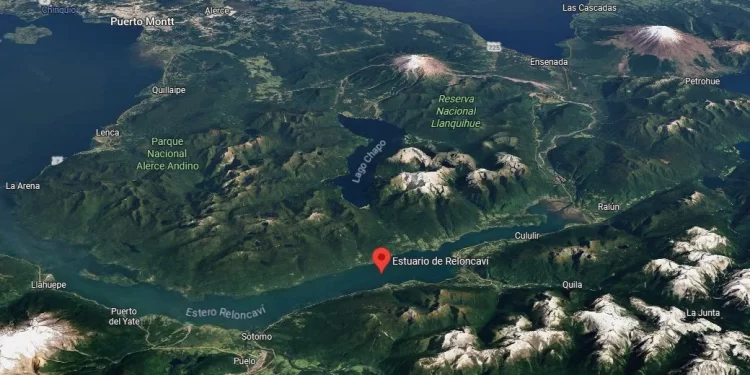 Tres fallecidos y un herido deja caída de vehículo al Estuario de Reloncaví