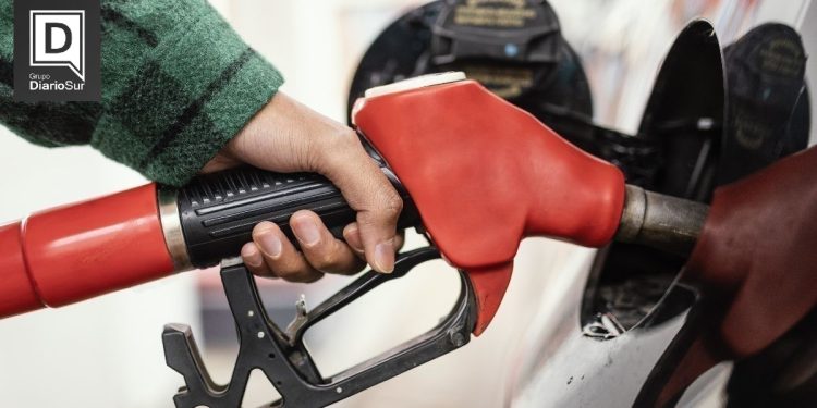 Parlamentarios cuestionan alza de combustibles y advierten fuerte impacto en regiones y familias