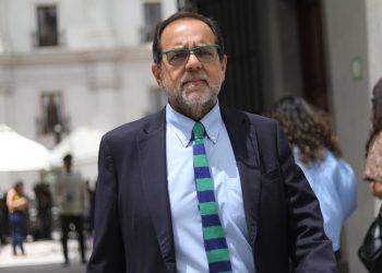 Diputado Mulet rechaza eliminar feriados y rebajar impuestos a empresas: “Que se pongan”