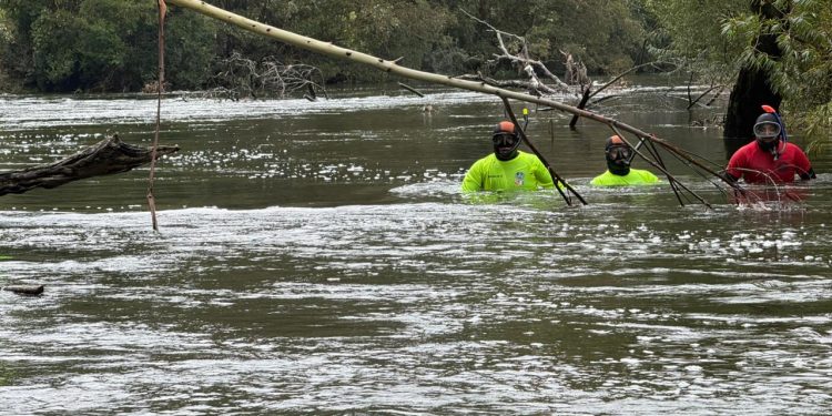 CARABINEROS DESPLIEGA OPERATIVO DE BÚSQUEDA POR PRESUNTA DESGRACIA EN SAN JUAN DE LA COSTA