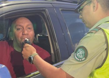 CARABINEROS REALIZA SERVICIO FOCALIZADO EN ALERCE NORTE: 8 DETENIDOS Y 27 INFRACCIONES