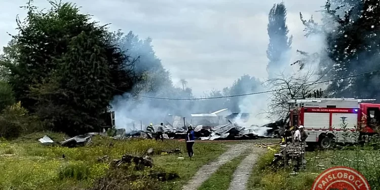Incendio destruye vivienda en el sector rural de Río Bueno