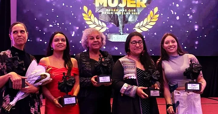 Premio Mujer «Osorninas que dejan Huellas 2026»