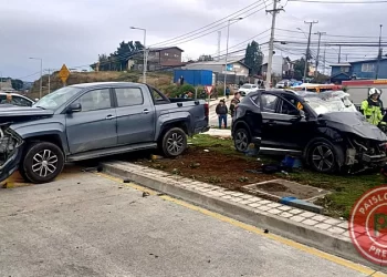 Robo y accidente en Puerto Montt: Persecución deja 7 lesionados y 2 detenidos