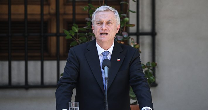 Tras reunión: Kast agradece antecedentes entregados por Boric y dice que tomará «decisiones cuando corresponda»