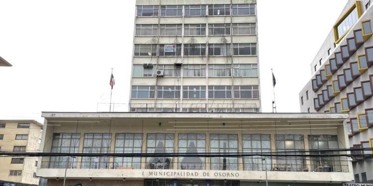 ALCALDE BERTIN MANIFESTÓ PREOCUPACIÓN POR IMPACTO DE ALZA DE LOS COMBUSTIBLES EN FINANZAS MUNICIPALES Y VECINOS DE OSORNO
