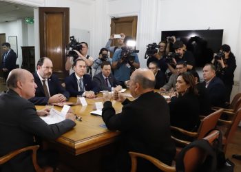 Arrancan negociaciones por sueldo mínimo 2026: Ejecutivo y CUT se reúnen por primera vez