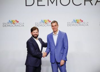 Cumbre Progresista: expresidente Boric defiende democracia y promueve a una “mujer” a la ONU