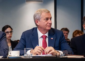 Alcaldes critican medidas del Gobierno y llaman al Congreso a rechazar reforma tributaria