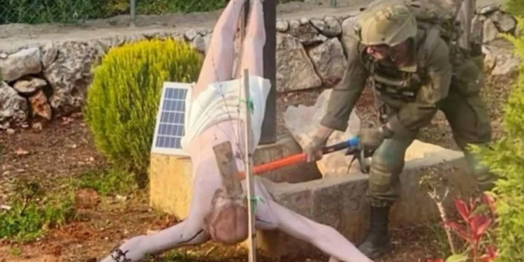 Comunidad Palestina de Chile condena profanación de imagen de Jesucristo por soldado israelí: “No es un hecho aislado”