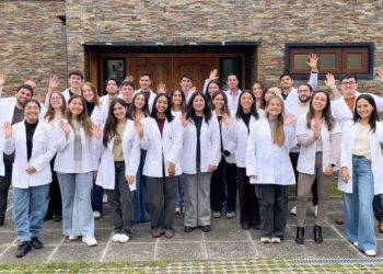 Médicos y odontólogos en Etapa de Destinación y Formación se unen a servicios de salud desde Arica a Magallanes