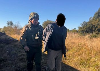 Carabineros detiene a tres sujetos por hurto de tractor y receptación de vehículo con encargo por robo en Puerto Montt