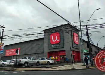 Tres detenidos tras robo frustrado de madrugada a supermercado de Osorno