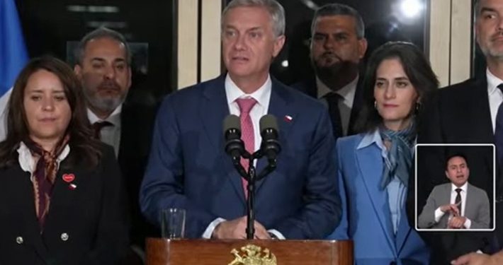 Kast reitera apoyo a Poduje y Quiroz: Las «polémicas» permiten «abrir la discusión de fondo»