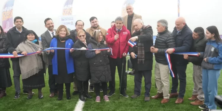 Inauguran renovado Estadio Carlos Condell en Osorno