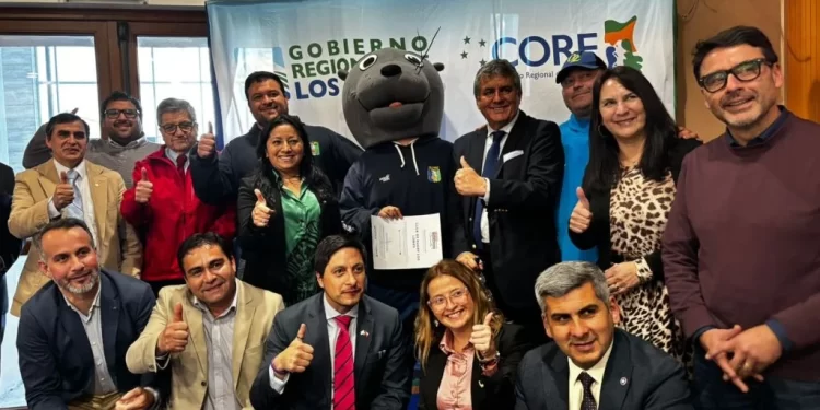 CORE Los Lagos aprueba recursos para equipamiento del Club de Rugby Los Lobos