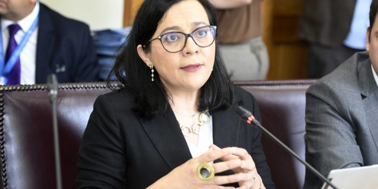 Proyecto de Reconstrucción Nacional en la mira: CFA advierte déficits y falta de financiamiento