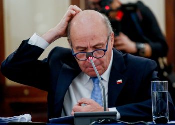Diputados pedirán a Contraloría que investiguen eventual omisión en declaración patrimonial de Quiroz