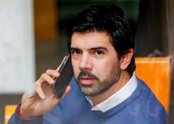 Querellante acusa “corrupción de alto nivel” en formalización de Lavín León: pedirán prisión preventiva