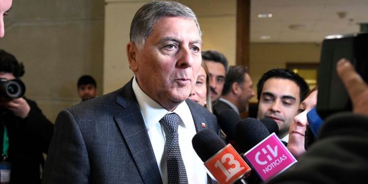 Biministro Alvarado y tramitación de Ley de Reconstrucción: “Traigan las propuestas, miremos, evaluemos”