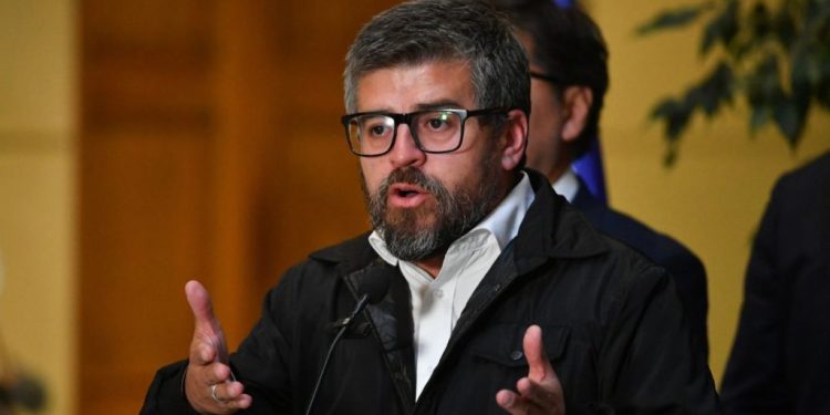 Bancada PPD rechaza amenazas de muerte a diputado Jaime Araya tras anunciar “tsunami” de indicaciones