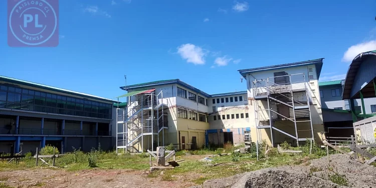 Liceo Carmela Carvajal de Osorno: Confirman reinicio de obras