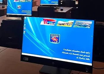 Escuela Canadá de Osorno renueva Sala Bicentenario con inversión de $30 millones
