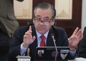 “Traigan café”: comisión entra a maratónica jornada por Ley Miscelánea con 1.603 indicaciones