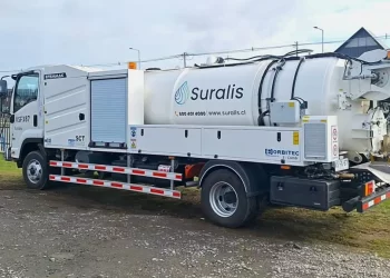 Nuevo camión de última tecnología reforzará mantención del alcantarillado en once comunas de la región de Los Ríos