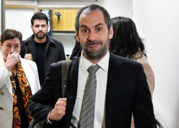 Senado rechaza acusación constitucional contra el exministro Nicolás Grau