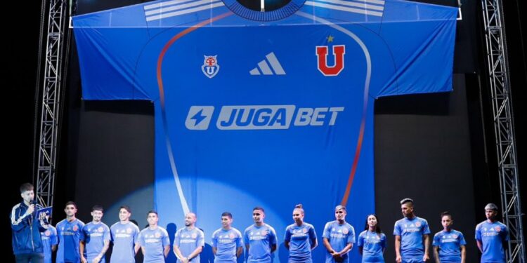 Rectora electa de la Universidad de Chile “no descarta” quitarle el nombre y emblemas al club deportivo
