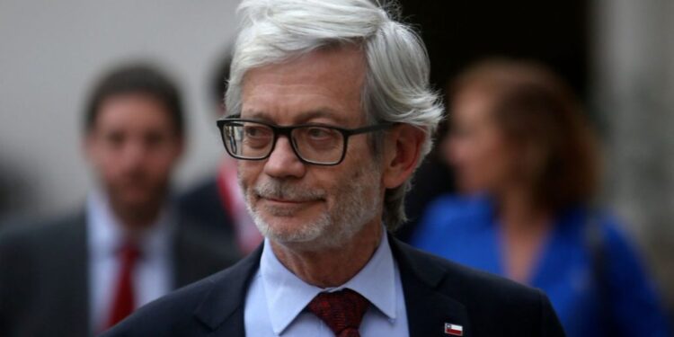 Exministro Fontaine por sinceramiento fiscal de Quiroz: “Ha hecho una inversión en credibilidad que me parece muy positiva”