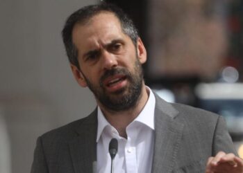 Presentan AC contra exministro Grau por infracción a la Constitución y Ley de Administración Financiera