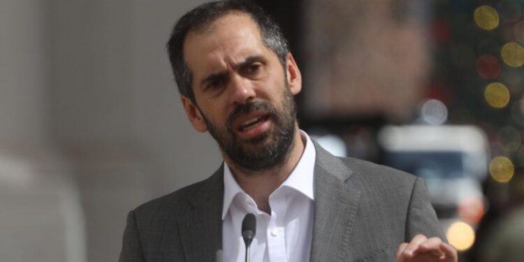 Presentan AC contra exministro Grau por infracción a la Constitución y Ley de Administración Financiera
